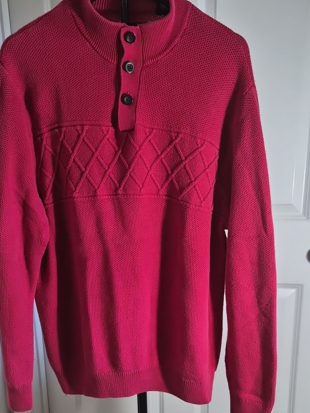 Chaps Men’s Fuchsia Knit Sweater with Button Collar